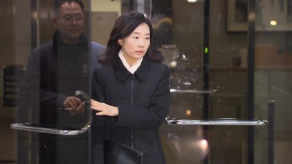 '국정원 특활비' 조윤선, 석방 넉 달 만에 17시간 검찰 조사 / YTN