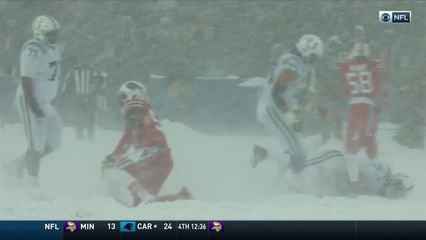 Ryan Davis trips up Jacoby Brissett