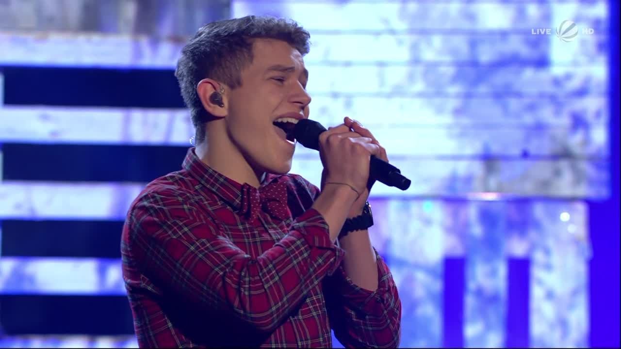 Gregor Hägele: 'We Don't Have To Take Our Clothes Off' HalbFinale | The Voice Of Germany 2017