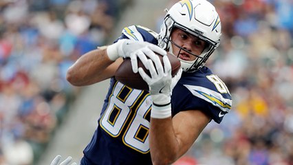 Rivers throws to Henry between two defenders for 20 yards
