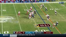 Niles Paul pulls in leaping catch for 15 yards on fourth down