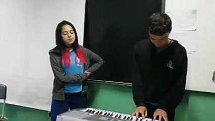 Wesllen venancio e Paula eduarda  -  Faz chover Cover