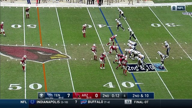 Tennessee Titans quarterback Marcus Mariota finds wide receiver Corey Davis on the sideline to set up field goal