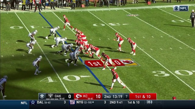 Can't-Miss Play: Albert Wilson goes up, somehow keeps both feet in for 36 yards
