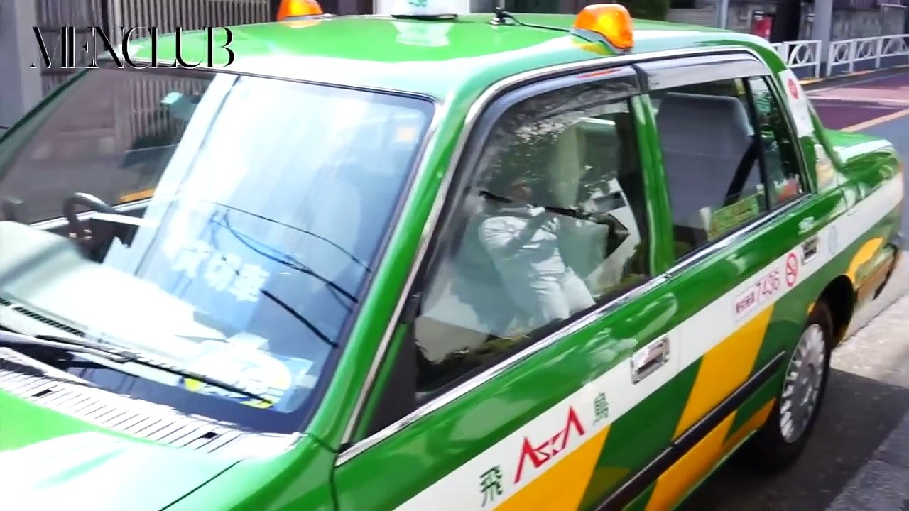 Cộng đồng mạng "phát sốt" với nữ tài xế taxi xinh đẹp và sexy nhất Nhật Bản