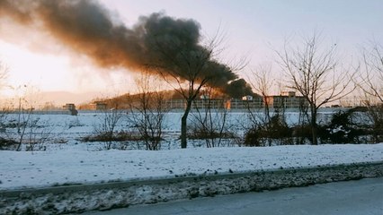 포천 가구공장 화재...인근 초등학교 전교생 대피 / YTN