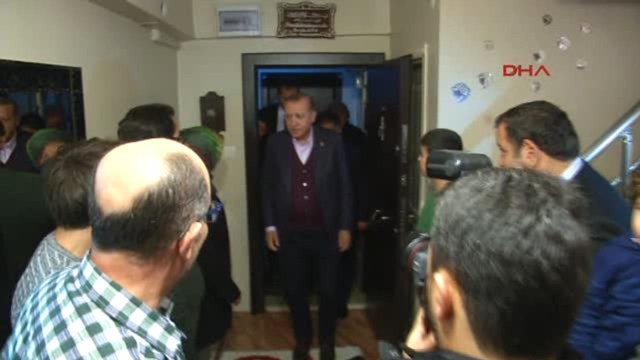 Sivas Cumhurbaşkanı Erdoğan Çakmak Ailesinin Evini Ziyaret Etti