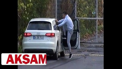 Güpegündüz genç kıza tekme tokat dayak kamerada