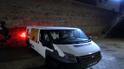 Maraz Ali Ve Çetesi Kaçıyor - Adanalı 33.Bölüm