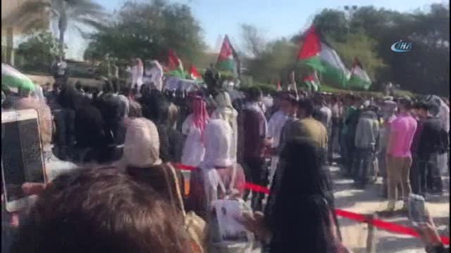 Doha)- Katar'da Öğrencilerden Trump'ın Kudüs Kararına Kınama