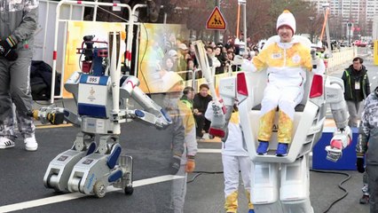 로봇들도 함께한 '평창 성화 봉송' / YTN