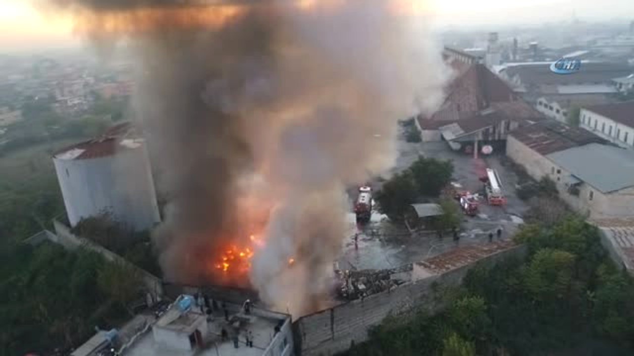 Yağ Deposu Alev Alev Yanıyor...yangın Havadan Görüntülendi