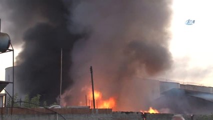 Yemeklik Yağ Deposundaki Yangın Söndürüldü