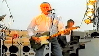 Status Quo Live - All Stand Up(Rossi,Young) - HMS Ark Royal,Portsmouth 30-7 2002