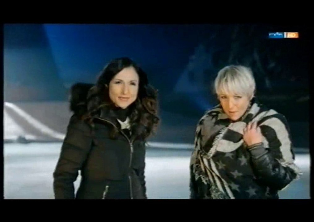 Anita & Alexandra Hofmann - SOS__close captions