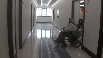 Antalya Hastadan Doktora Şarkılı Teşekkür