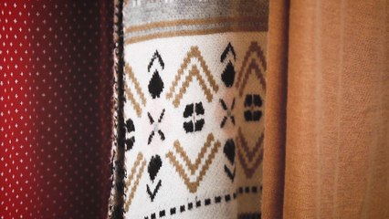 3 Ways to Stylishly Warm Up with a Winter Scarf