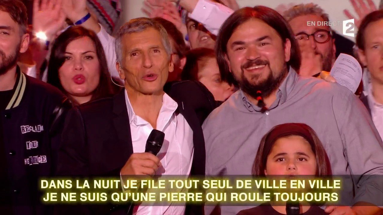 Collégiale sur le titre "L'idole des jeunes" de Johnny