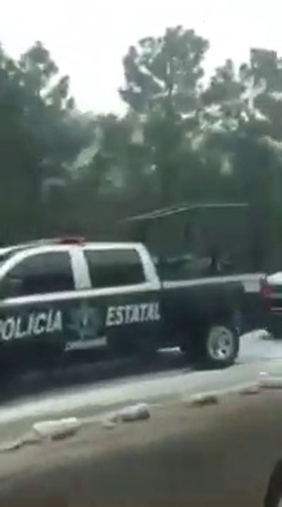 Voila comment la police mexicaine gère les fortes chutes de neige!