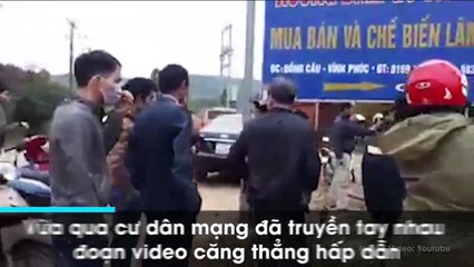 Cận cảnh hổ mang chúa khổng lồ bị người dân quyết liệt vây bắt