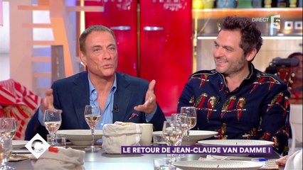 Jean-Claude Van Damme et Matthieu Chedid au dîner - C à Vous - 11/12/2017