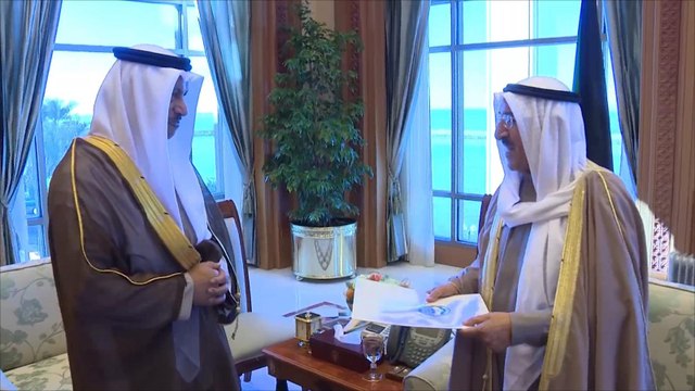أمير الكويت يصدر مرسوما بتشكيل الحكومة الجديدة