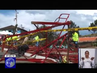 El colapso de una tarima enTisaleo provincia de Tungurahua deja 3 muertos y decenas de heridos