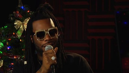 DRAM freestyles live and talks about his Holiday EP with Kevan Kenney | In Studio