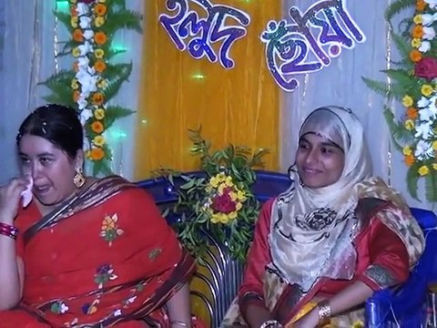 বিয়ে বাড়ির নাচ- গায়ে হলুদের নাচ না দেখলে মিছ করবেন