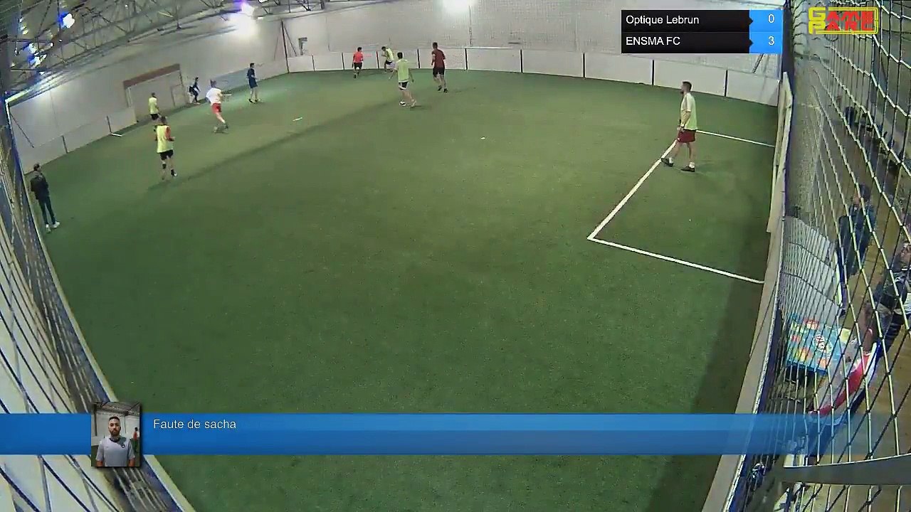 Faute de sacha - Optique Lebrun Vs ENSMA FC  - 11/12/17 19:00 - LIGUE 1 - Poitiers Game Parc