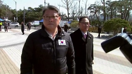 조원진 10월에도 '문재인 씨'...대선 때도 문재인 비판 / YTN