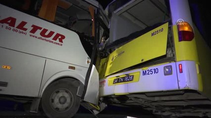 Zeytinburnu'nda Servis Aracı Otobüse Çarptı: 8 Yaralı - İstanbul