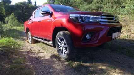 2017 Toyota Hilux Off road.