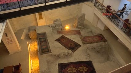 Konya Otelin Ortasında Selçuklu Kale Kapısı