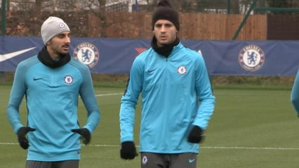 Télécharger la video: Chelsea players are 'tired' after run of games - Conte