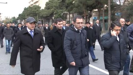 Azerbaycan'ın Ulusal Lideri Haydar Aliyev Bakü'de Anıldı