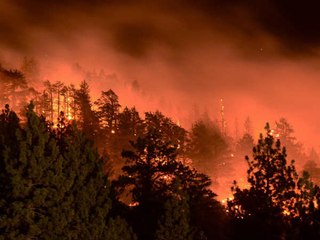 கலிபோர்னியாவில் பற்றி எரியும் தீ..வீடியோ