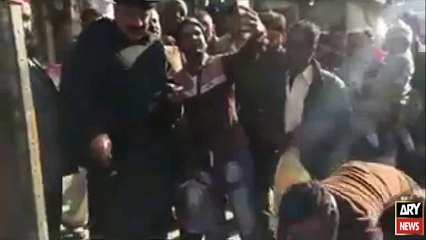 This video of Sheikh Rasheed buying glasses will shock you