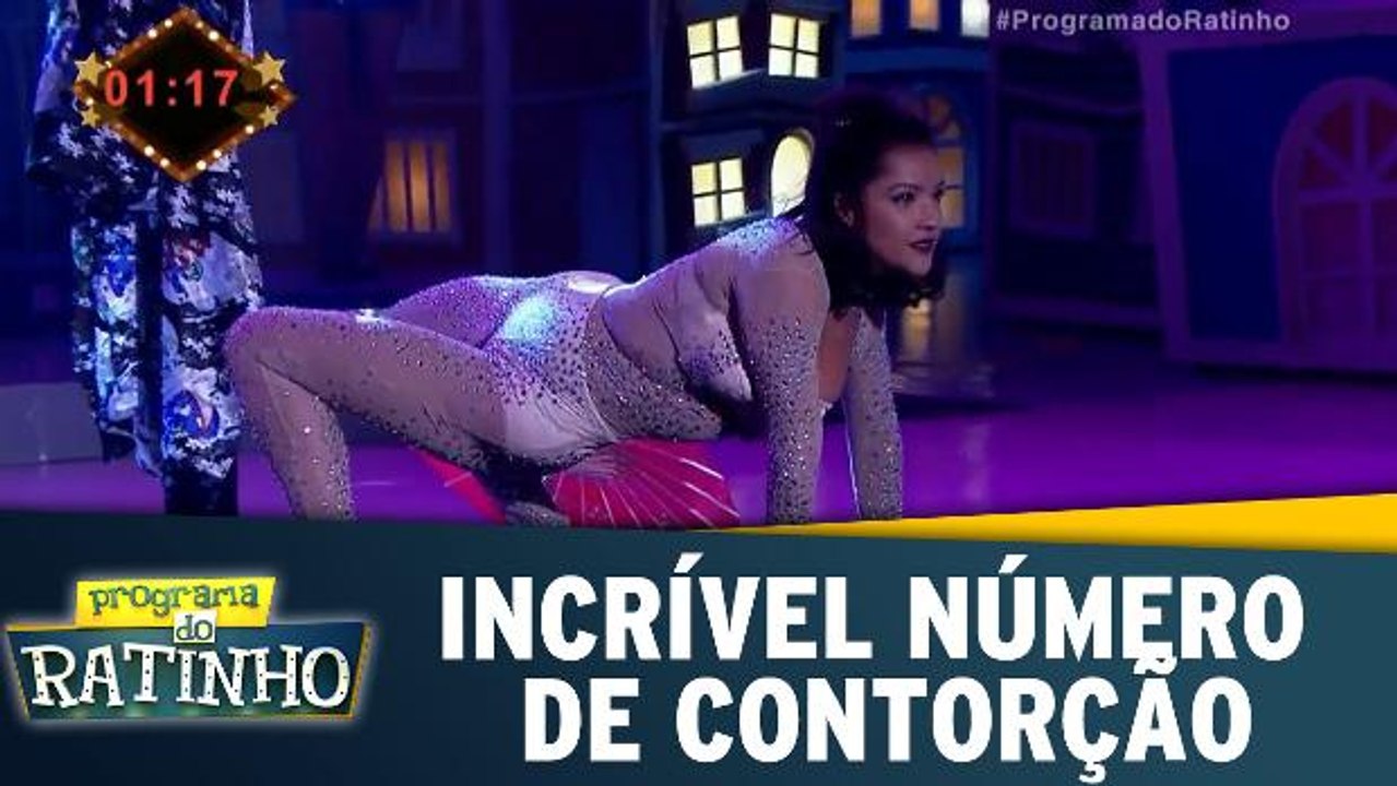 Moça faz incrível número de contorção - Dez ou Mil - 11.12.17