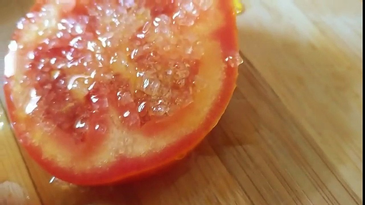 i rub Tomato slice every night & look what happened to my face,Tomato Facial Scrub, Tomato face mask