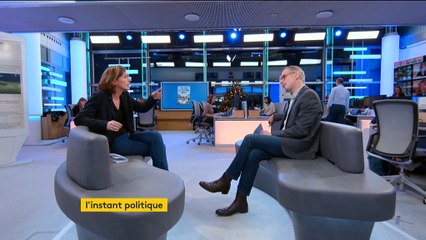 Emmanuelle Ménard défend l'affiche de la ville de Béziers : "C'est de l'humour noir"