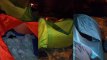 Des tentes de migrants lacérées lors de la dispersion d'un campement à Paris