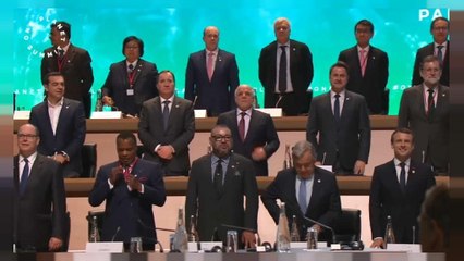 Summit sul clima di Parigi: Macron, "stiamo perdendo la battaglia"