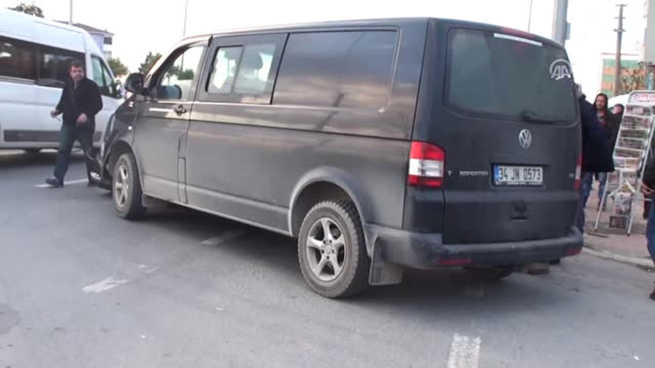 Trafik Kazası Sonrası Silahlı Kavga: 3 Yaralı