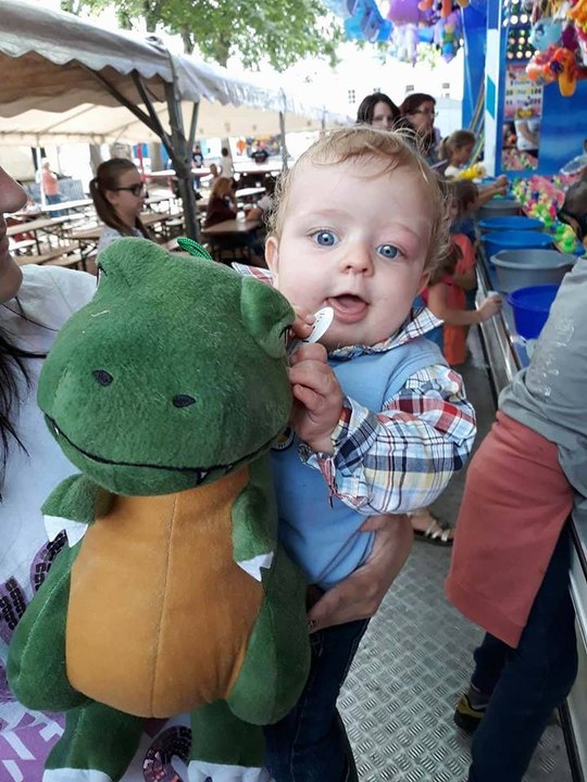 A la mémoire de Constantin Delbrassinne. Petit ange partis trop tôt