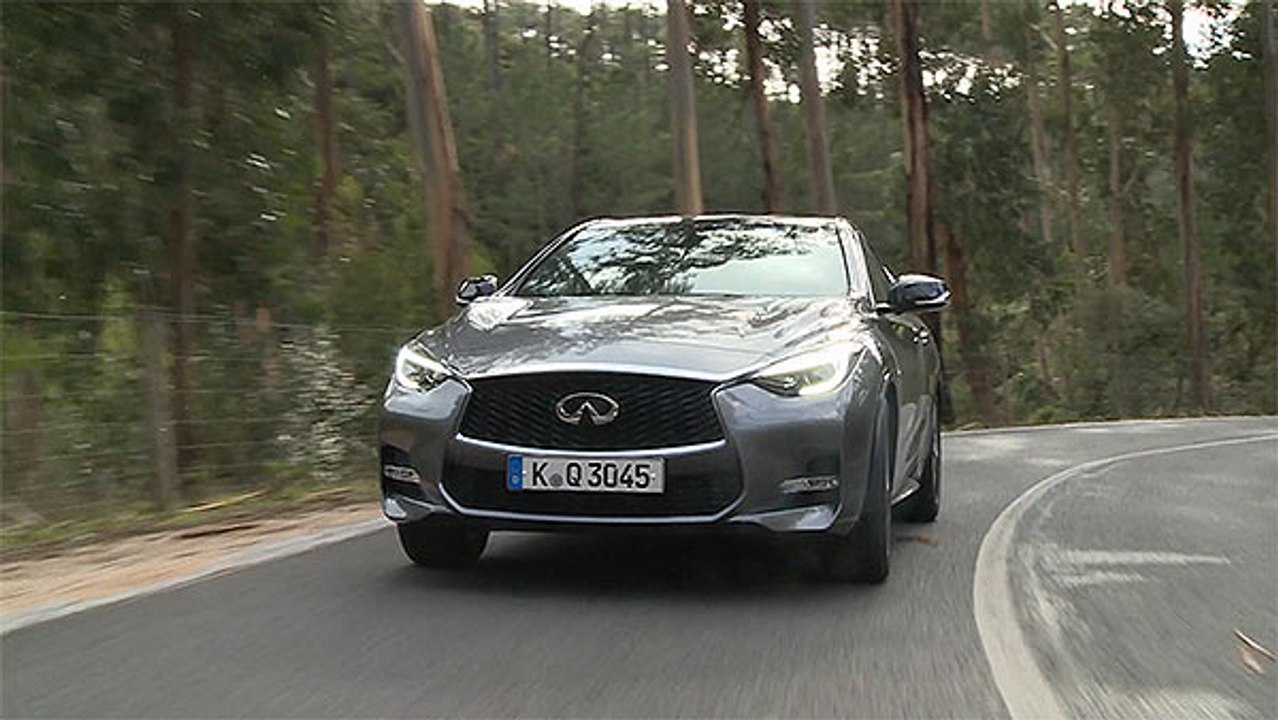 Infiniti Q30