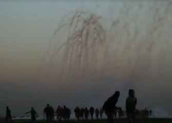 Download Video: Tear Gas Fired in Clashes Near Khan Younis in Gaza