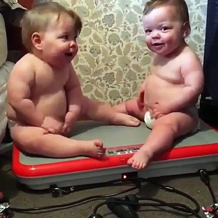 Funniest kids chuckling compilation - Vision dice