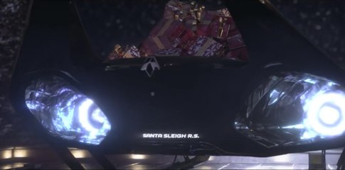 VÍDEO: Papá Noel no es tonto, ya ha elegido coche para repartir sus regalos