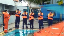 Pelatihan Sea Survival Sertifikasi BNSP di Jakarta